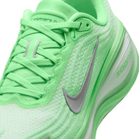 Nike Vomero Plus Tenis de correr en pavimento para mujer
