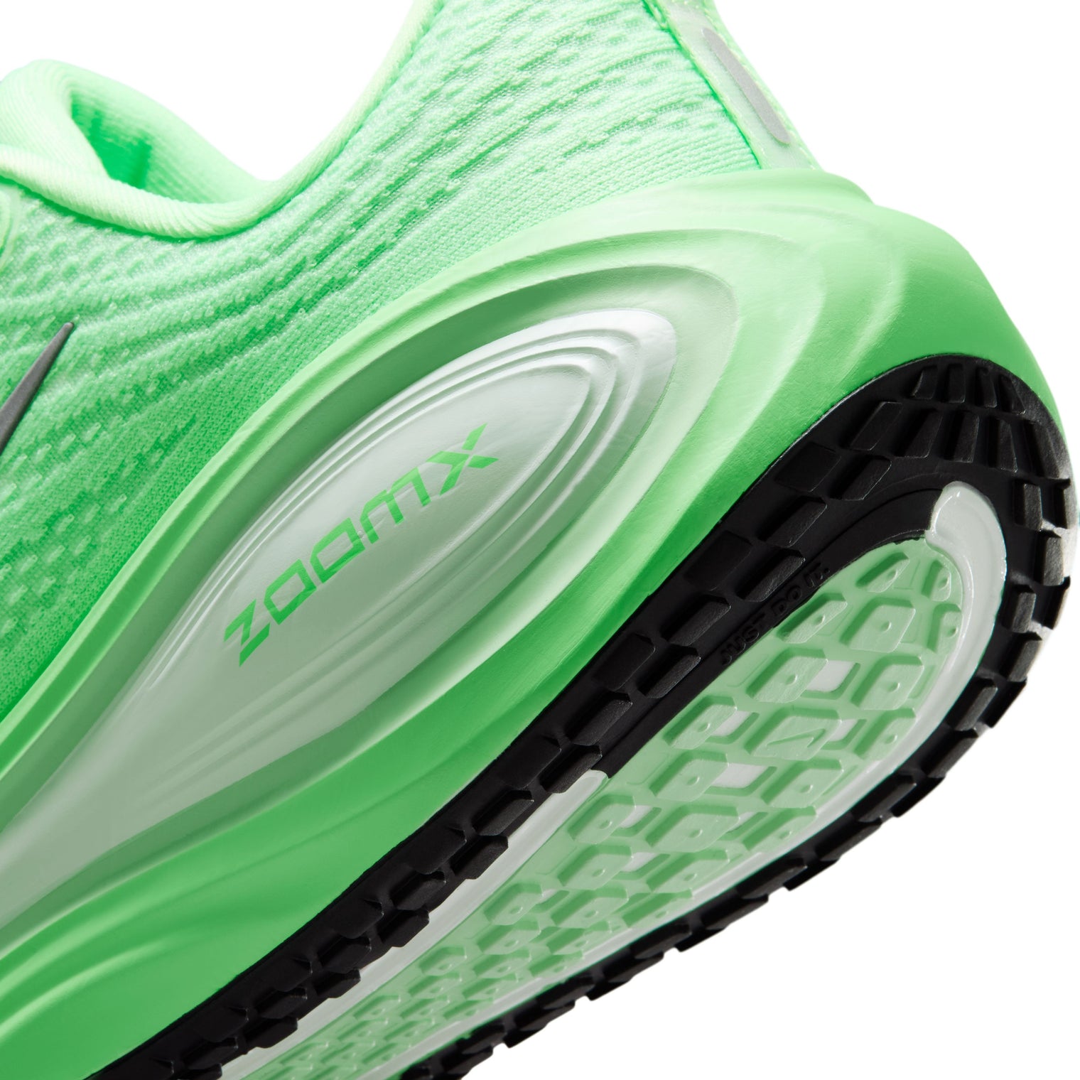 Nike Vomero Plus Tenis de correr en pavimento para mujer
