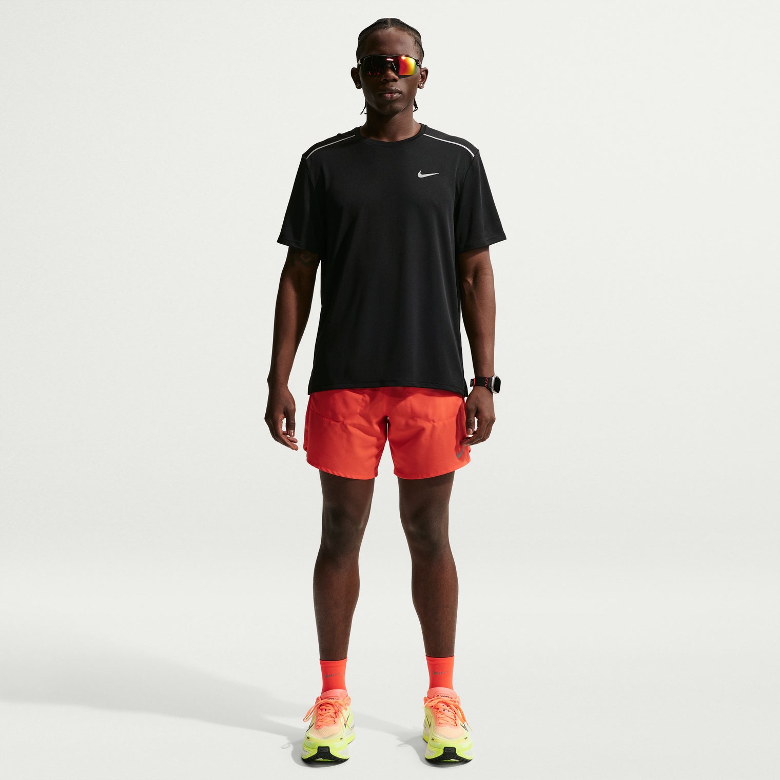 MEN NIKE DRI-FIT MILER SHORT-SLEEVE