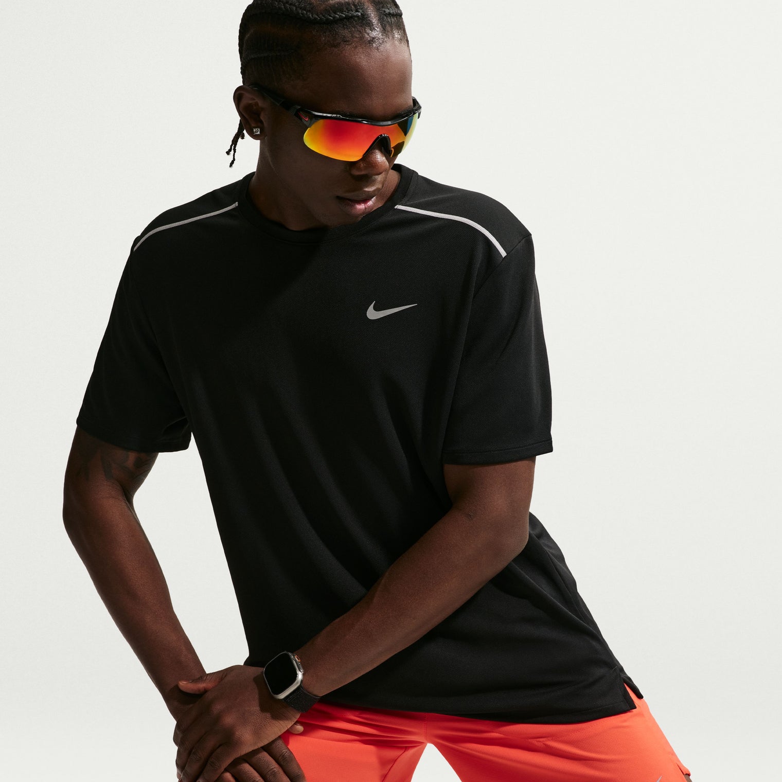 MEN NIKE DRI-FIT MILER SHORT-SLEEVE