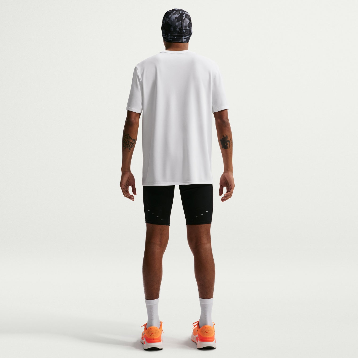 MEN NIKE DRI-FIT MILER SHORT-SLEEVE