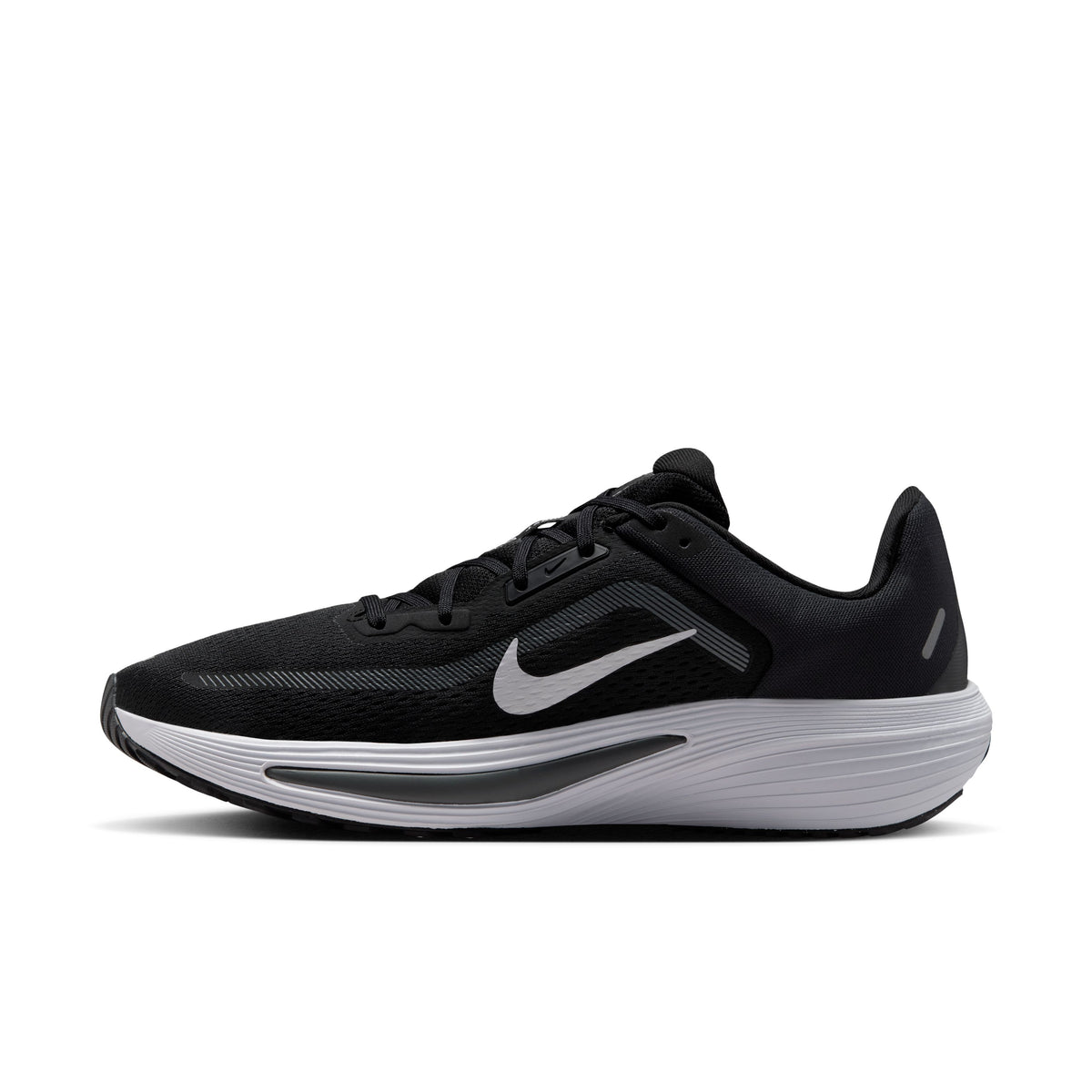 NIKE QUEST 7